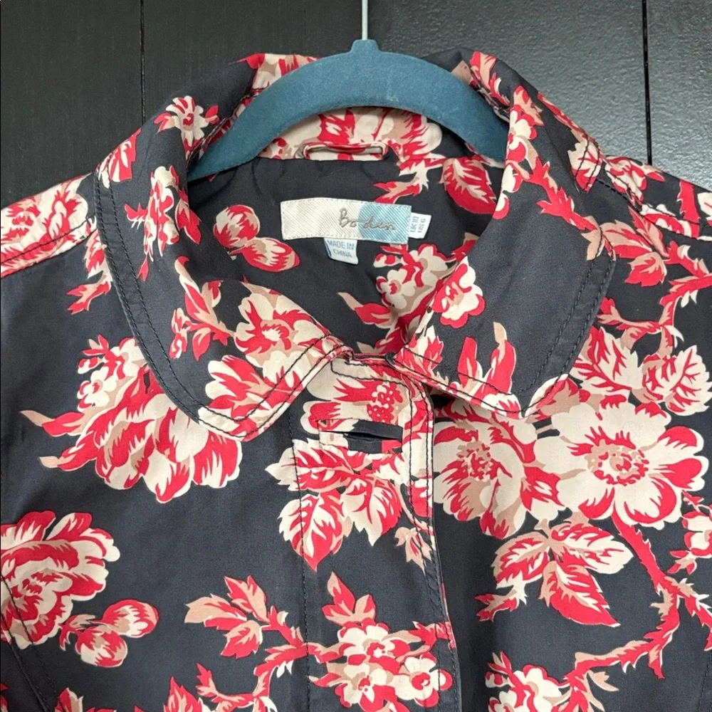 💕Boden Floral Weather Resistant Jacket. Removable Hood. Excellent Condition. M - Picture 16 of 16